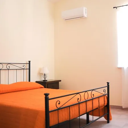 Bruca 2 Al Mare * Caronia Marina